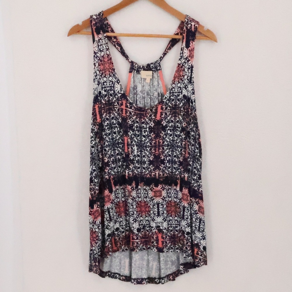 Geometric Medallion Racerback Tank Top Womens Size 1X Blue Coral Beachy Comfort